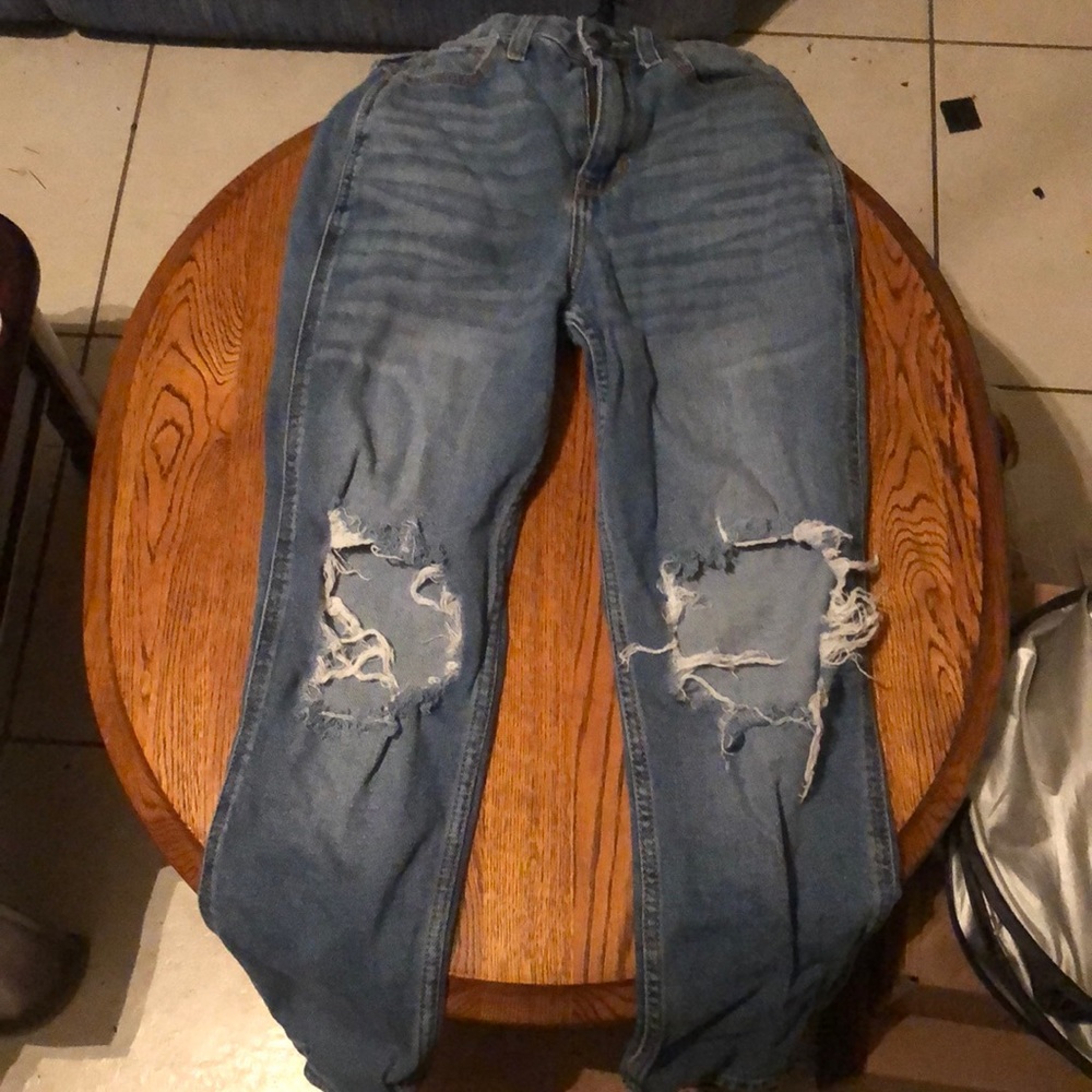 hollister ultra high-rise mom jeans